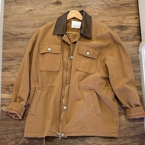 The Frankie Shop Camela Oversized Field Barn Jacket with contrast collar - XS/S